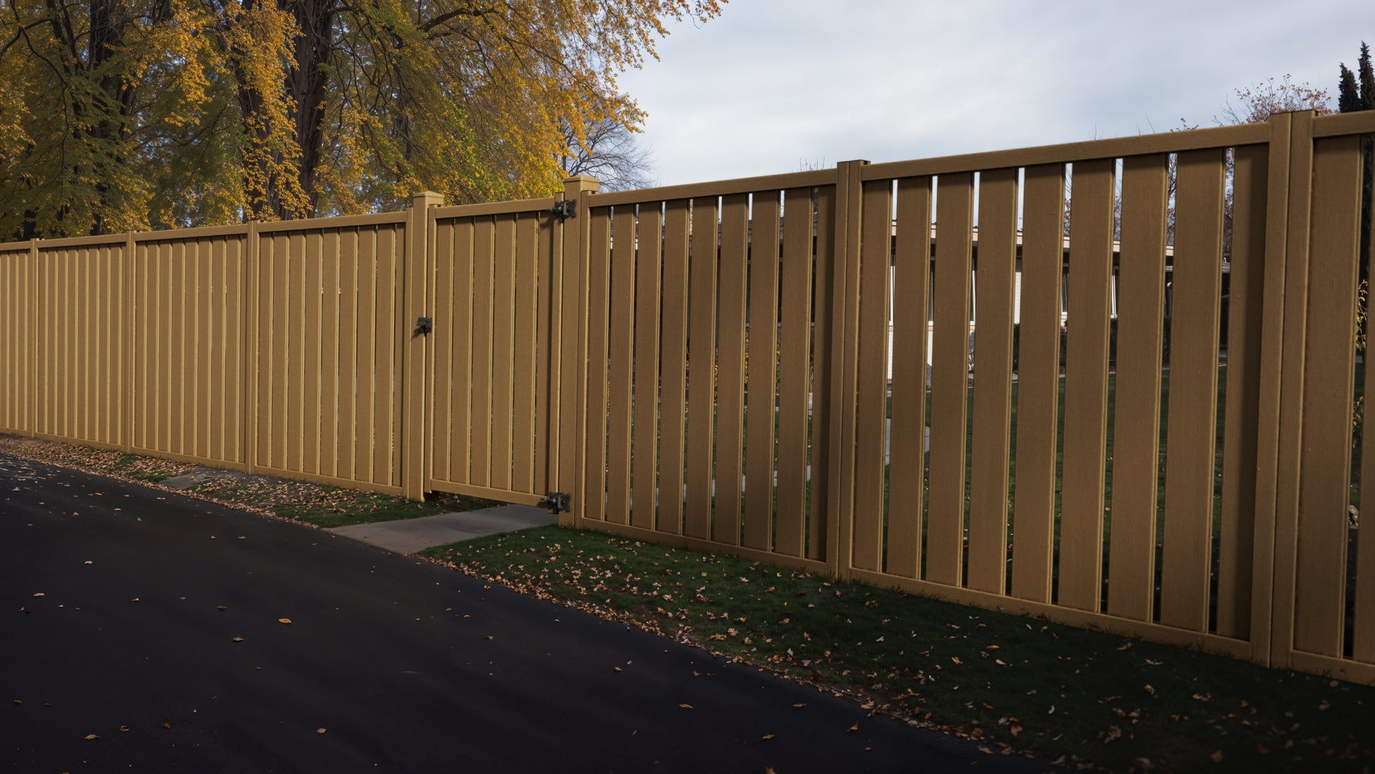 Composite Vertical Semi-Privacy Gate – 6 ft. High x 4 ft. Wide – Sustainable, Strong, and Hidden Metal Frame for Extra Durability
